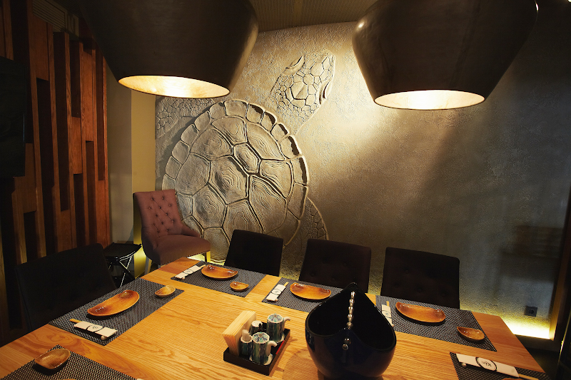 Декоративные рельефные панно в интерьерах ресторана японской кухни - рельефные панно на заказ - художественная мастерская БМ ХНУМ