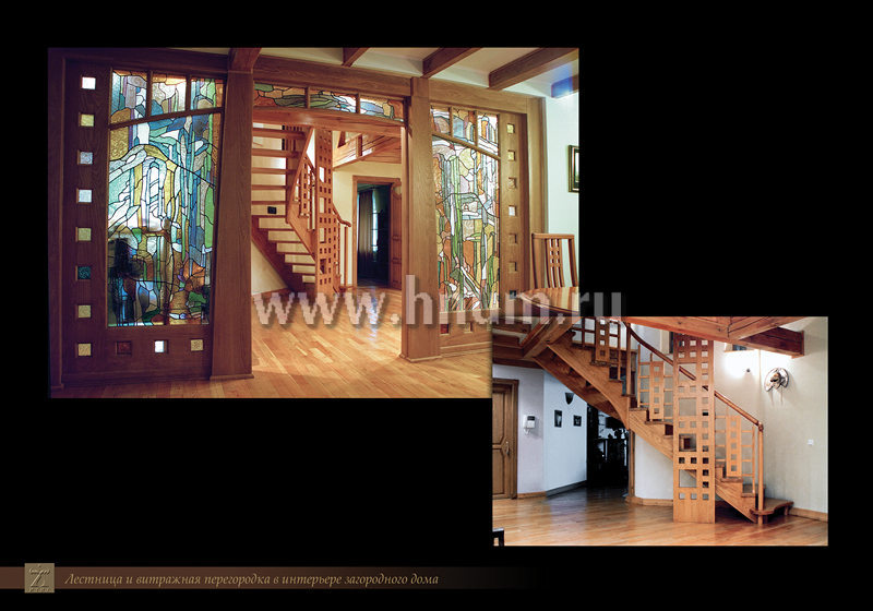 Деревянная перегородка с художественным витражом и стильная деревянная лестница