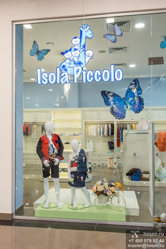        Isola Piccolo -   - - 